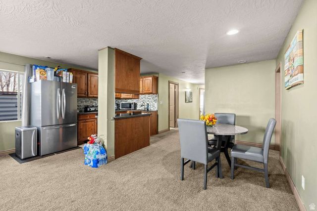 6032 W OAK FORK DR, West Jordan, UT 84081