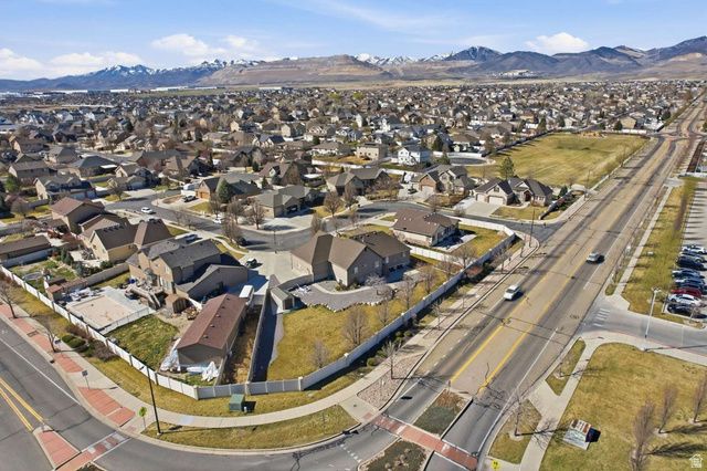 6032 W OAK FORK DR, West Jordan, UT 84081