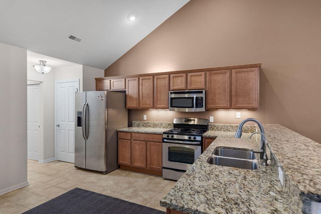 2340 Allison Circle, Valparaiso, IN 46383