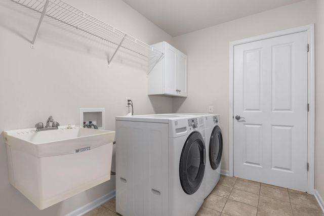 2340 Allison Circle, Valparaiso, IN 46383