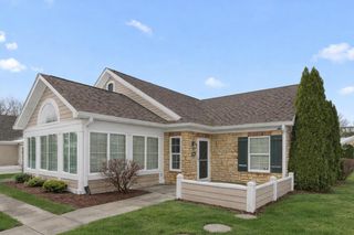 2340 Allison Circle, Valparaiso, IN 46383