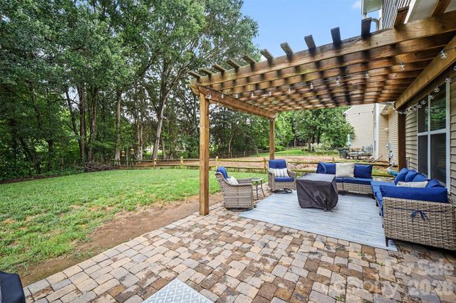 7856 Rolling Meadows Lane, Huntersville, NC 28078