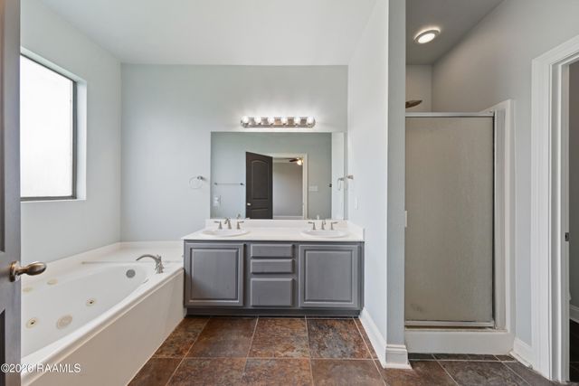 100 Bristow Bayou Road, Broussard, LA 70518