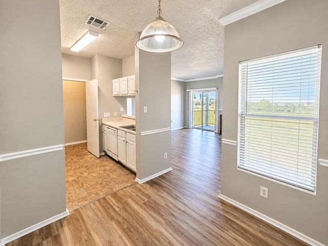 12166 Metric BLVD 3010, Austin, TX 78758