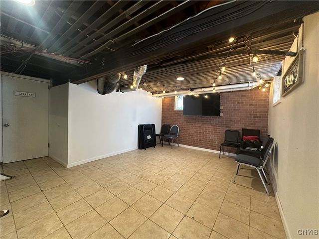 1100 Wadsworth Street, Syracuse, NY 13208