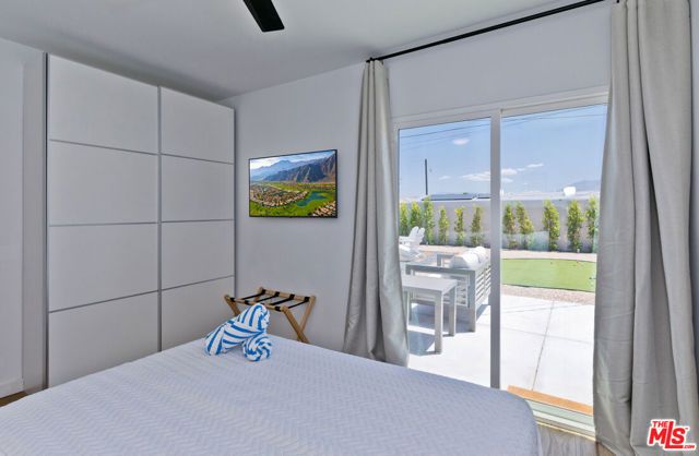 375 W Sunview Avenue, Palm Springs, CA 92262