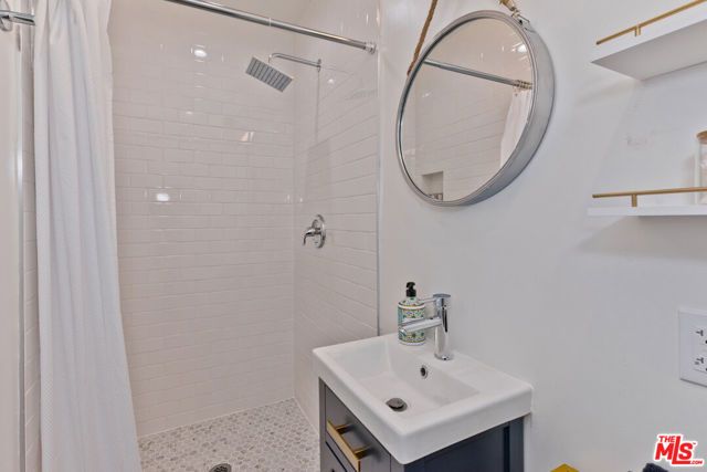 375 W Sunview Avenue, Palm Springs, CA 92262