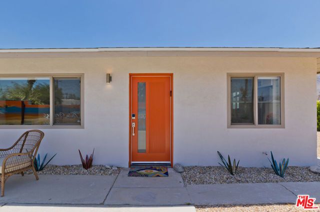 375 W Sunview Avenue, Palm Springs, CA 92262
