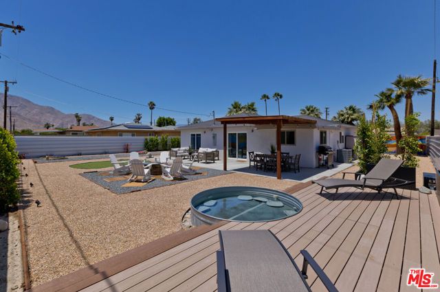 375 W Sunview Avenue, Palm Springs, CA 92262
