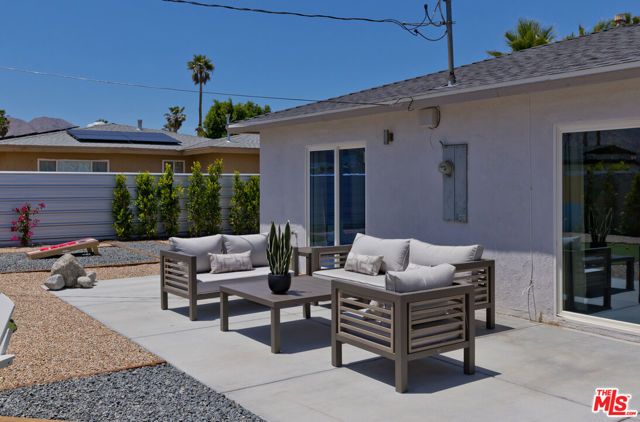 375 W Sunview Avenue, Palm Springs, CA 92262