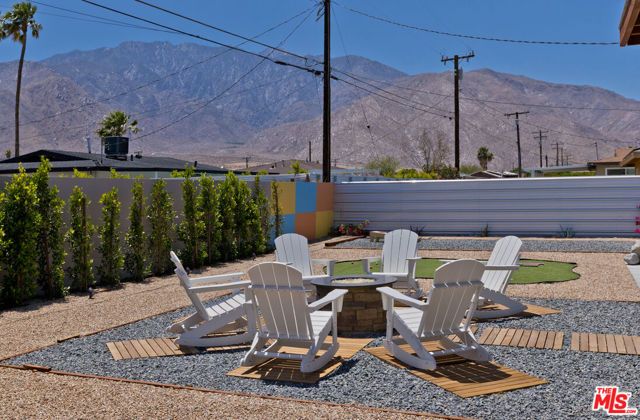 375 W Sunview Avenue, Palm Springs, CA 92262
