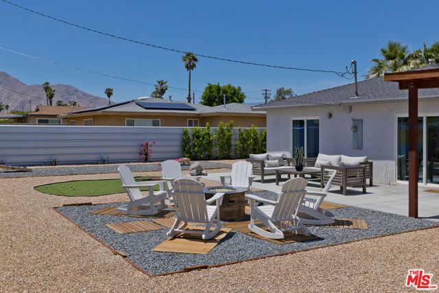 375 W Sunview Avenue, Palm Springs, CA 92262