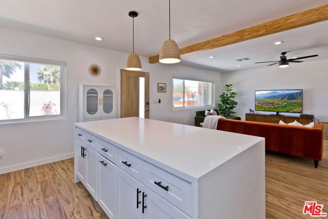 375 W Sunview Avenue, Palm Springs, CA 92262