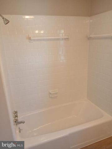 3814 LOCHEARN DR, Baltimore, MD 21207