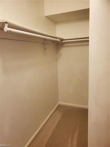 282 Nantucket PL, Newport News, VA 23606