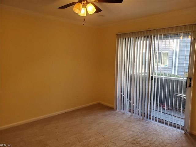 282 Nantucket PL, Newport News, VA 23606