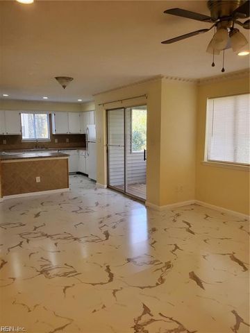 282 Nantucket PL, Newport News, VA 23606