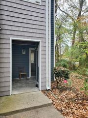 282 Nantucket PL, Newport News, VA 23606