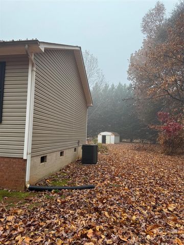 155 Brookview Road, Statesville, NC 28625