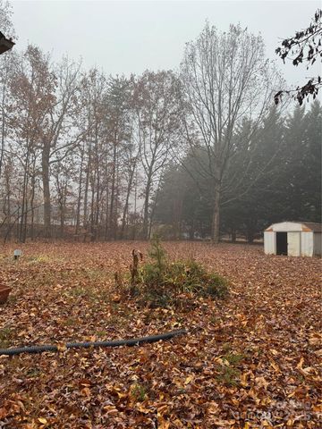 155 Brookview Road, Statesville, NC 28625