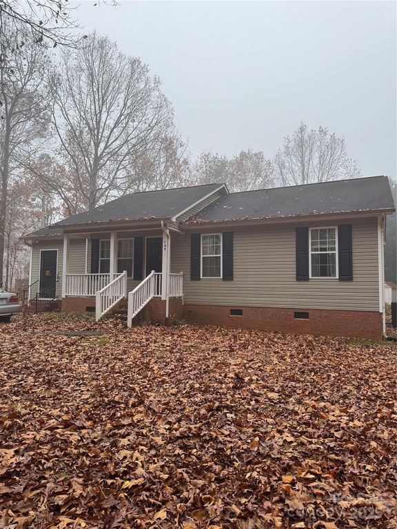 155 Brookview Road, Statesville, NC 28625