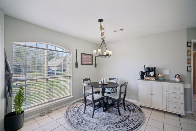 8025 Quail Ridge Road, Claremore, OK 74019