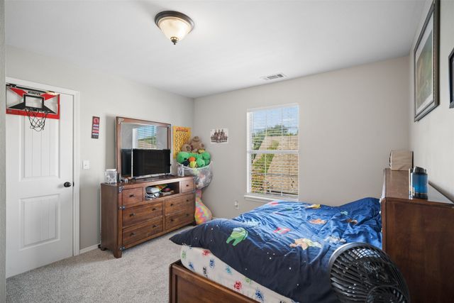 8025 Quail Ridge Road, Claremore, OK 74019