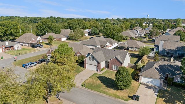 8025 Quail Ridge Road, Claremore, OK 74019
