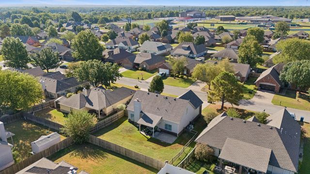 8025 Quail Ridge Road, Claremore, OK 74019