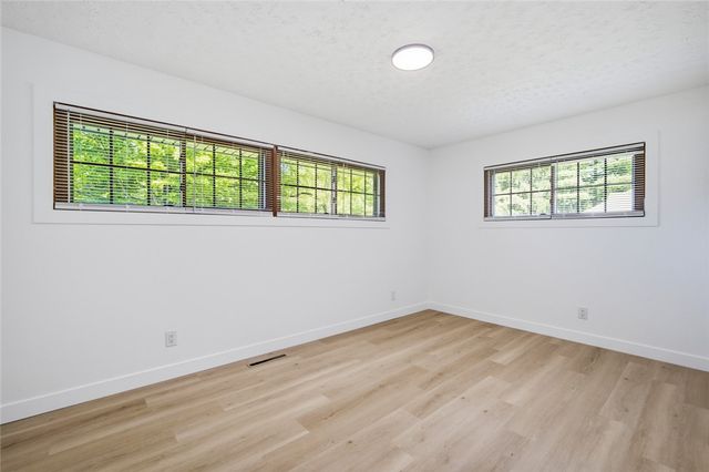 1950 W Skyview Drive, Beavercreek, OH 45432