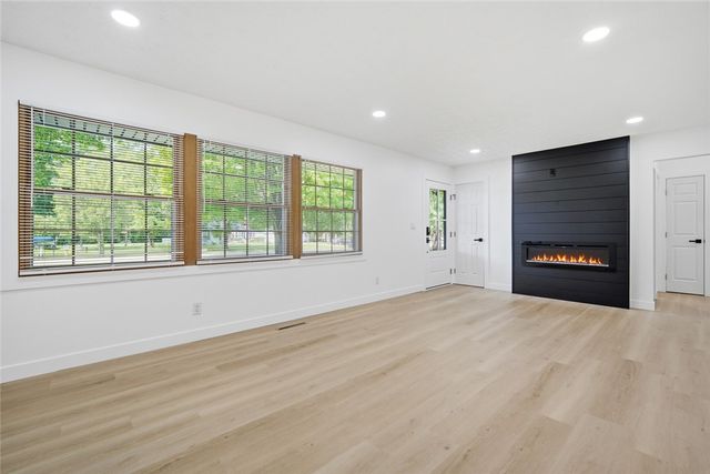 1950 W Skyview Drive, Beavercreek, OH 45432