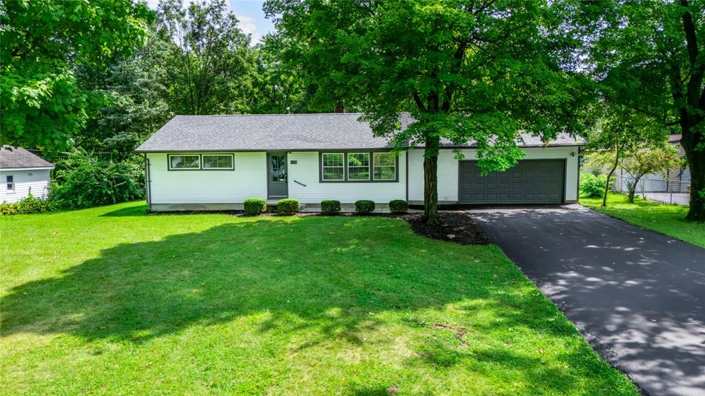 1950 W Skyview Drive, Beavercreek, OH 45432