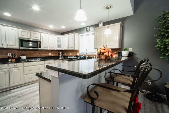 5323 Mirage Circle, Dimondale, MI 48821