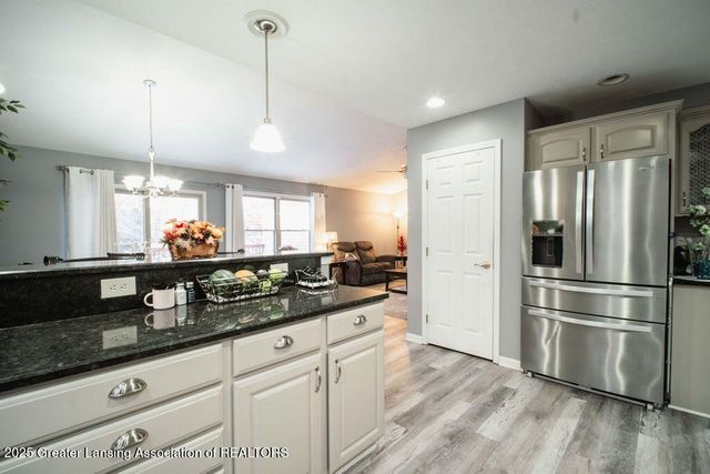 5323 Mirage Circle, Dimondale, MI 48821