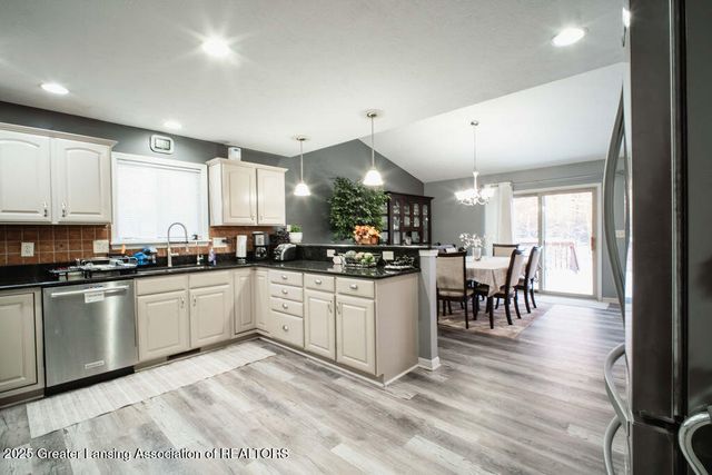 5323 Mirage Circle, Dimondale, MI 48821