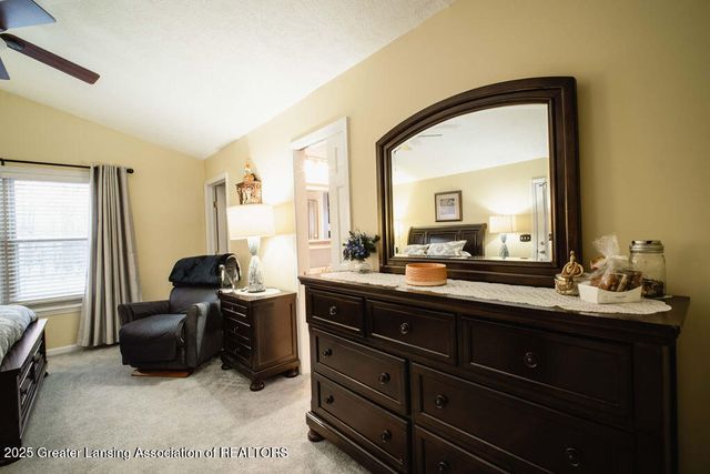 5323 Mirage Circle, Dimondale, MI 48821