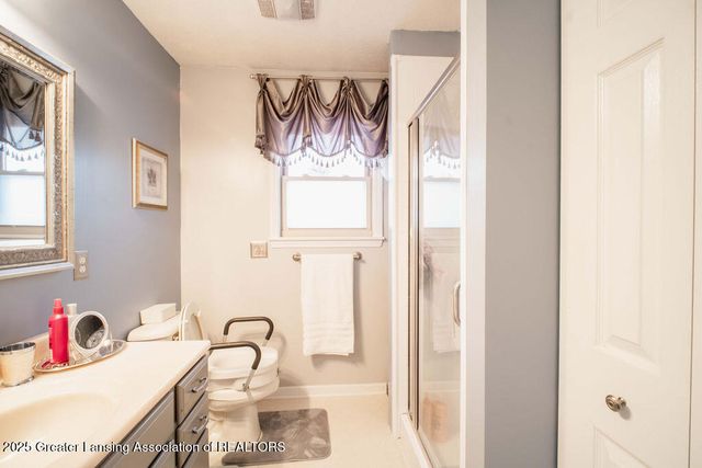 5323 Mirage Circle, Dimondale, MI 48821