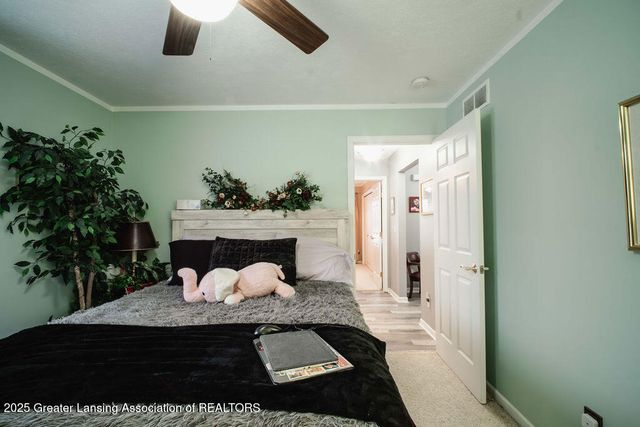 5323 Mirage Circle, Dimondale, MI 48821