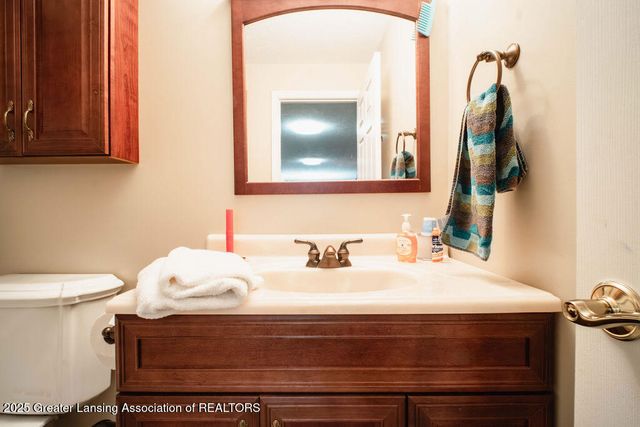 5323 Mirage Circle, Dimondale, MI 48821