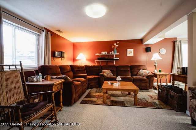 5323 Mirage Circle, Dimondale, MI 48821