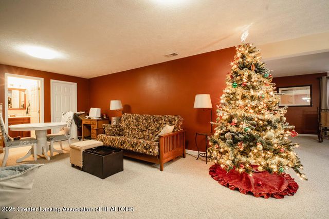 5323 Mirage Circle, Dimondale, MI 48821