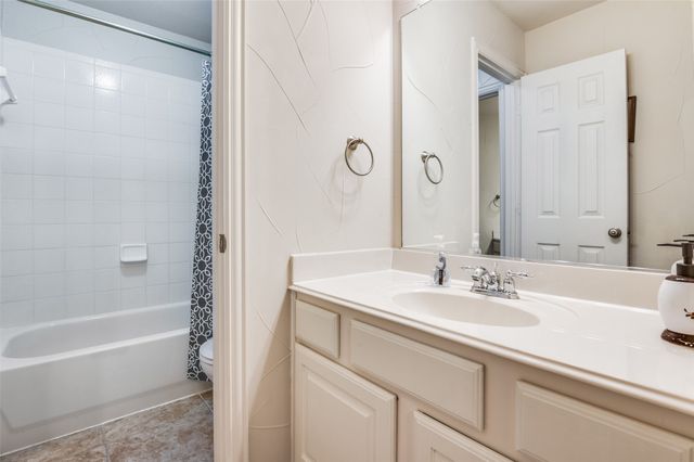 4308 Old Grove Drive, Mansfield, TX 76063