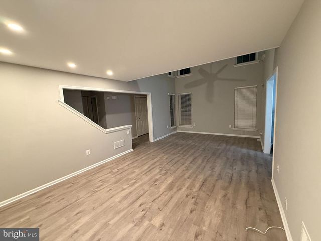 208 RED HAVEN DR, North Wales, PA 19454