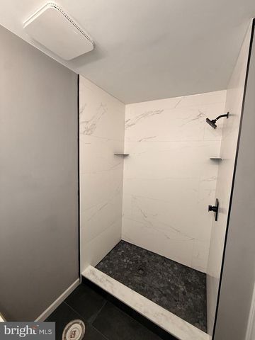 208 RED HAVEN DR, North Wales, PA 19454