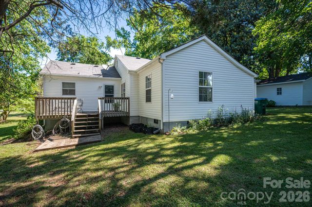 501 S 6th Street, Bessemer City, NC 28016