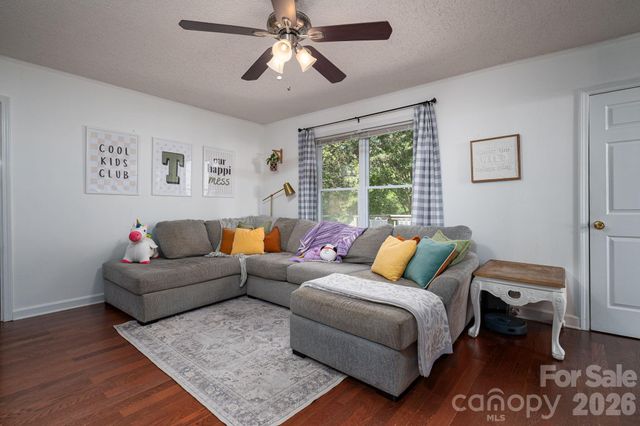 501 S 6th Street, Bessemer City, NC 28016