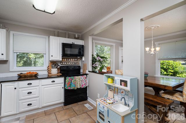 501 S 6th Street, Bessemer City, NC 28016