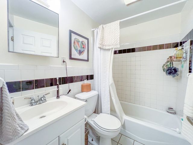 18 Germain Ave 3, Quincy, MA 02169