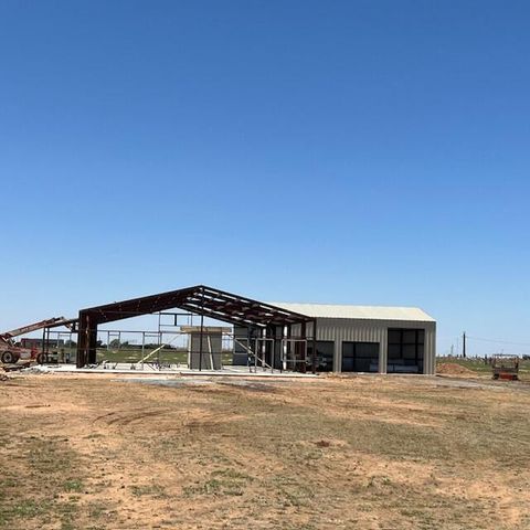 11201 N County Road 1440, Shallowater, TX 79363