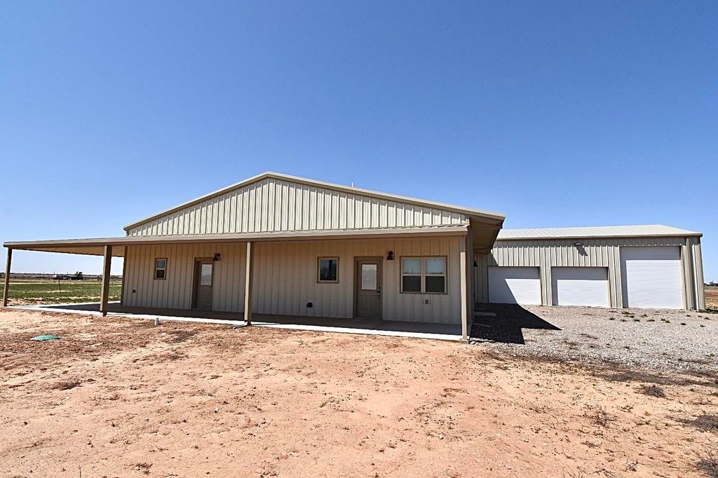 11201 N County Road 1440, Shallowater, TX 79363